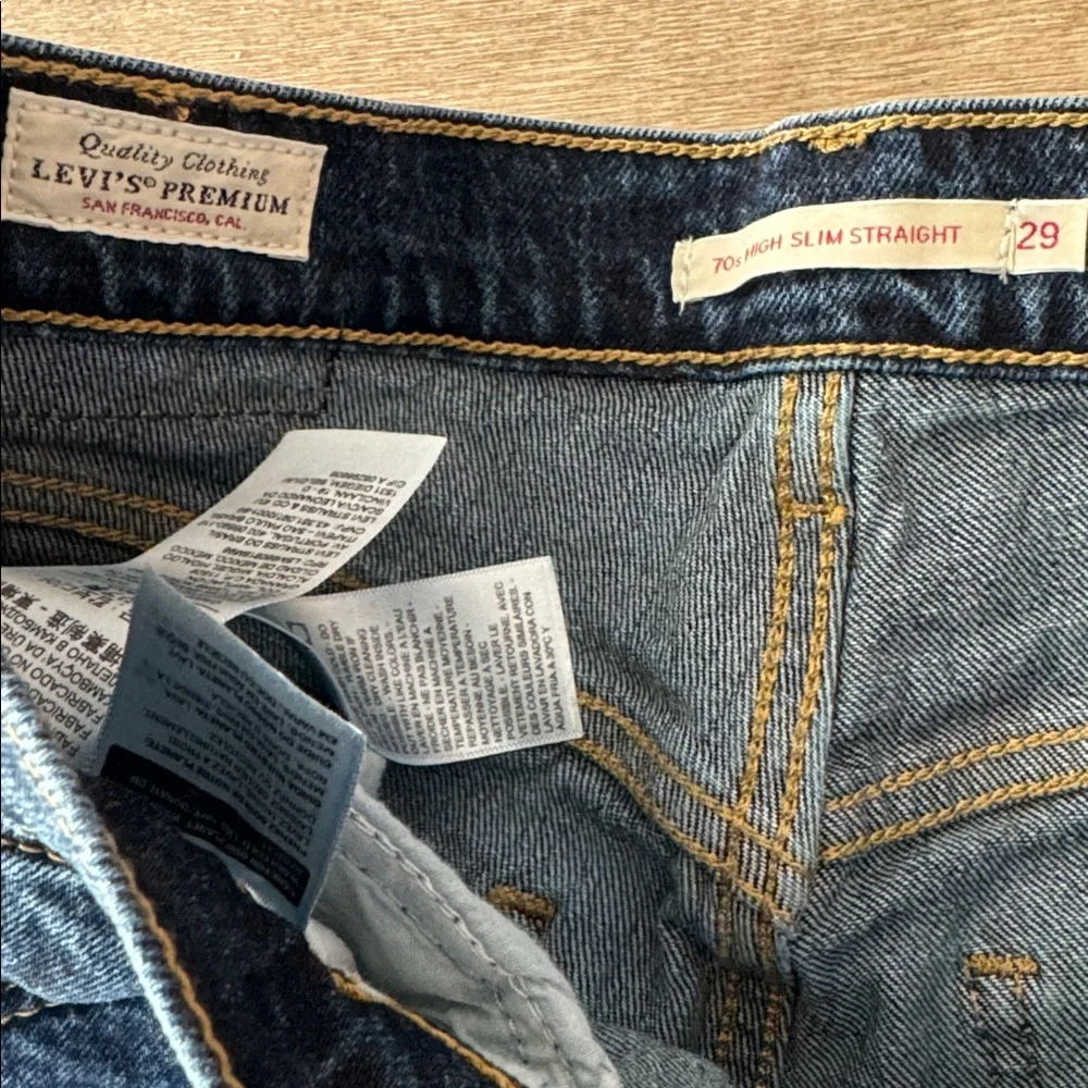 Levis 70'S HIGH RISE SLIM STRAIGHT JEANS Size: 29
